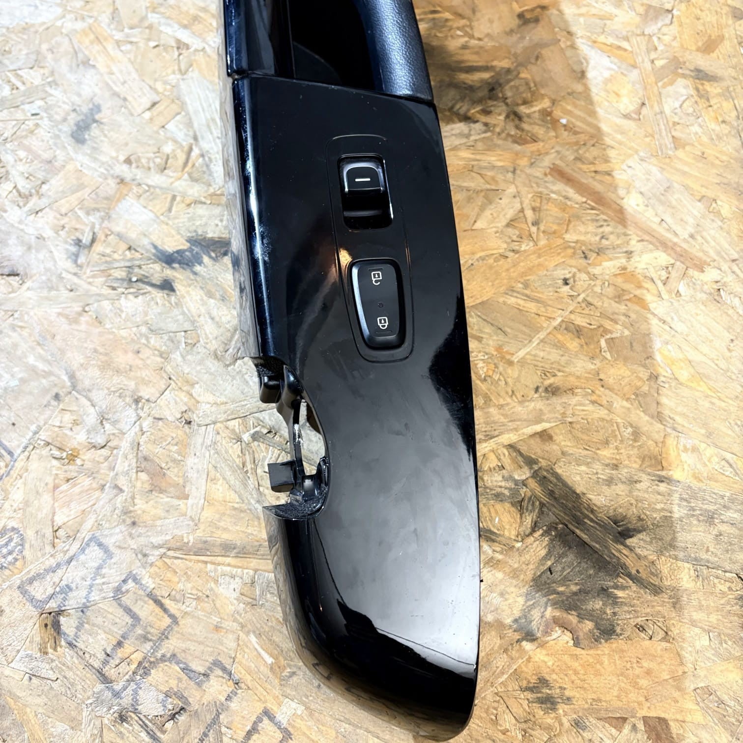 Kia Sportage MK4 QL 2016-2022 Front Left Window Switch 93575-F1520