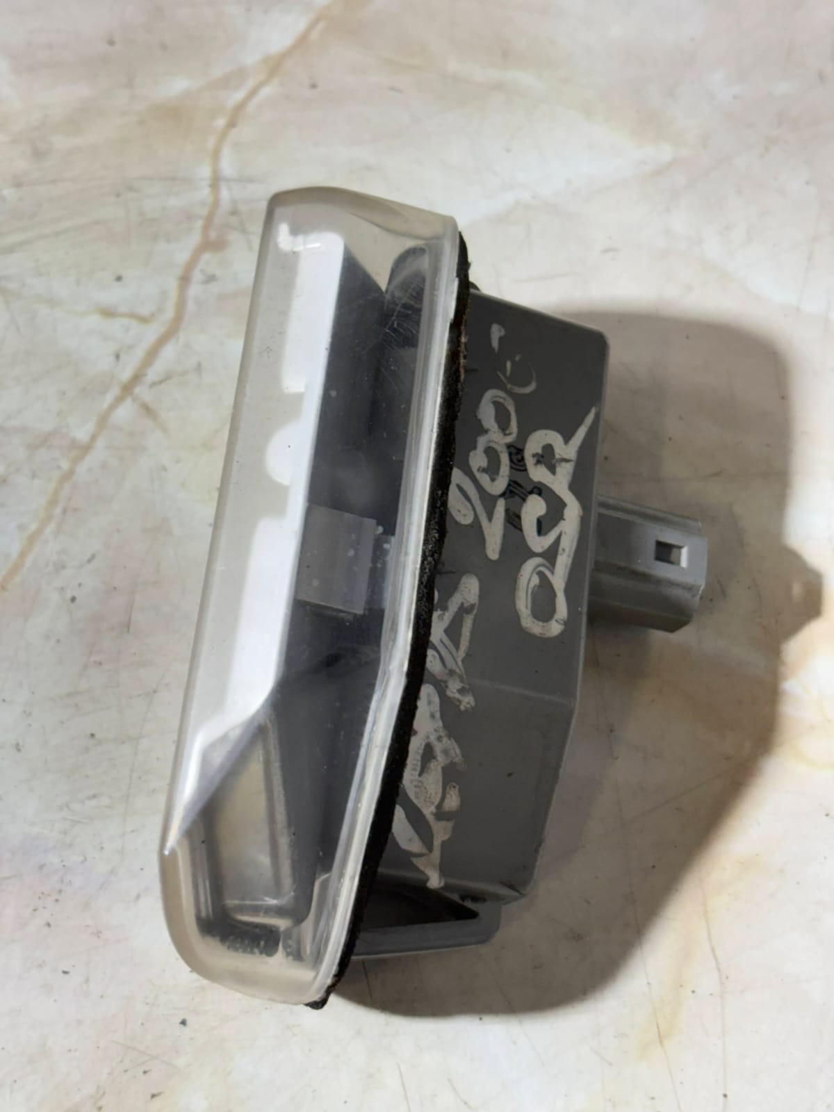 LEXUS IS 220D IS250 MK2 '07 LEFT PASSENGER SIDE NUMBER PLATE LIGHT (AA) 2006