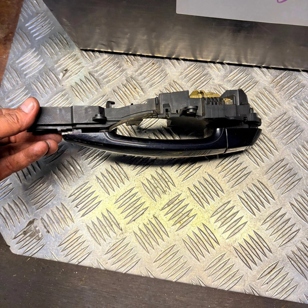 BMW 3 Series E90 04-11 E91 05-12 Rear Right Door Handle Assembly Black