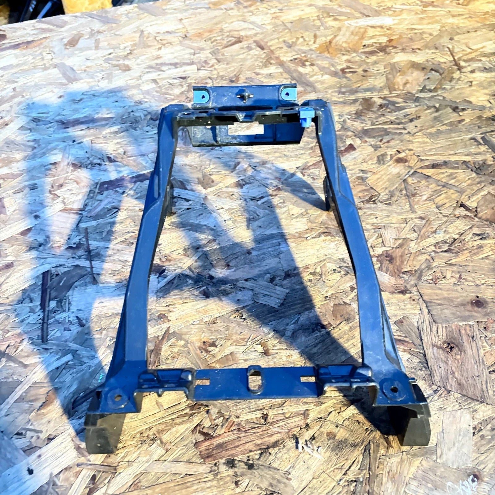 VAUXHALL ZAFIRA B 20052014 1.6 PETROL INTERIOR PANEL BRACKET 36324987