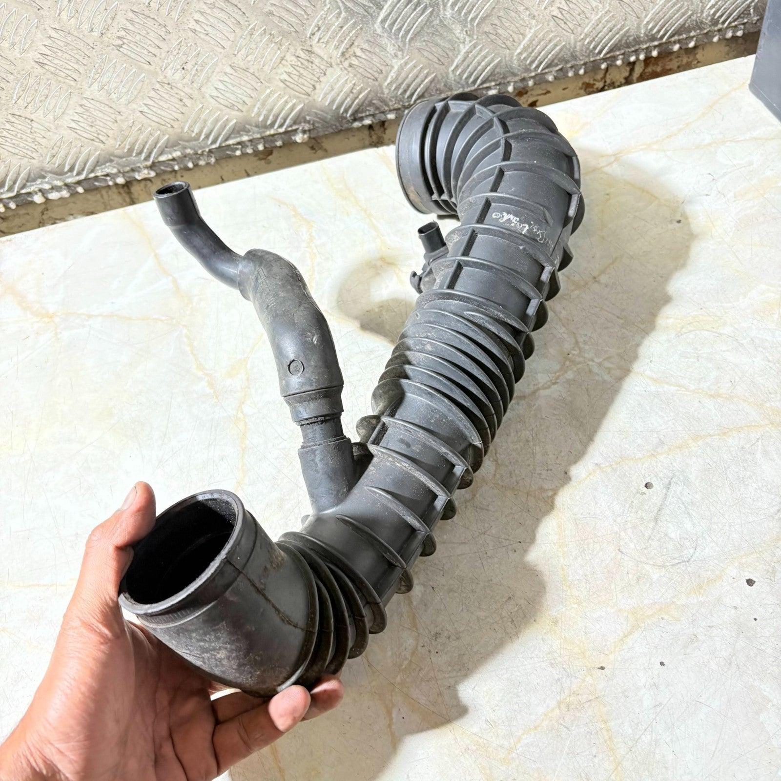 Mercedes-Benz Vito 3 2014-2019 W447 Air Intake Hose A6395281182