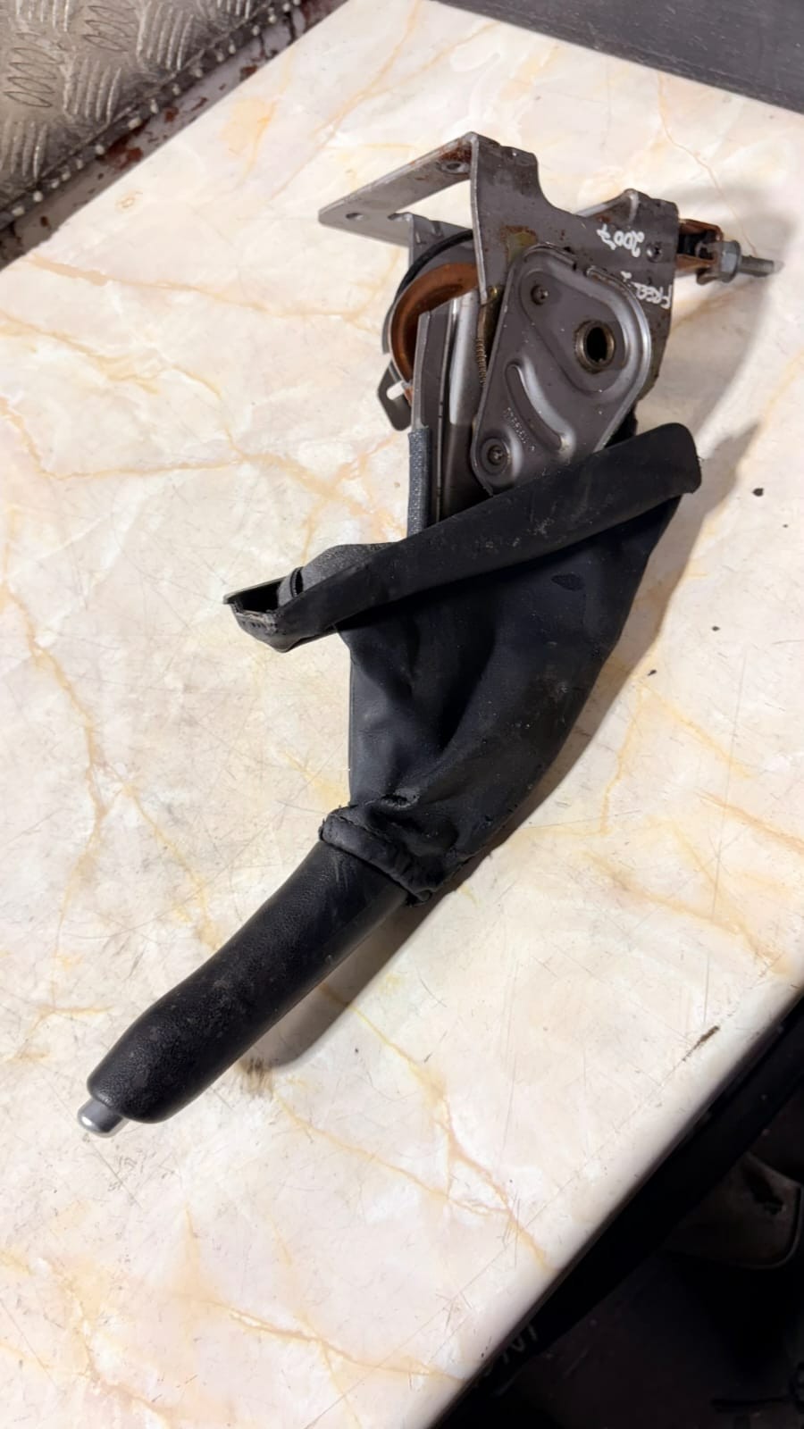 Land Rover Freelander 2 Handbrake Lever Parking Brake Assembly 11319546 06-14