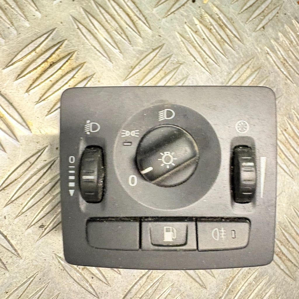 Volvo 2009 Light control module unit LCM 19206