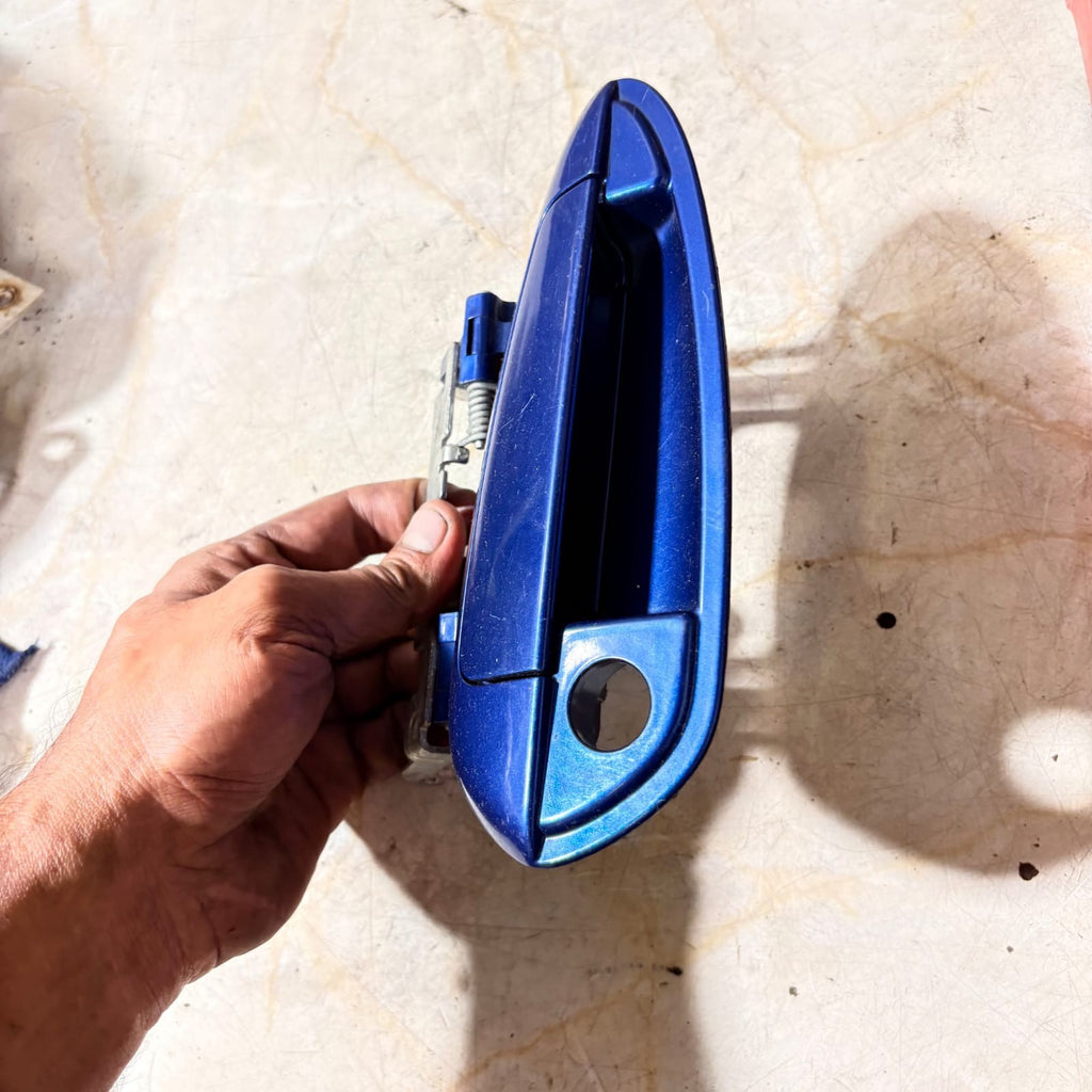 FIAT GRANDE PUNTO 2005-2012 FRONT RIGHT DRIVER EXTERIOR DOOR HANDLE OFFSIDE