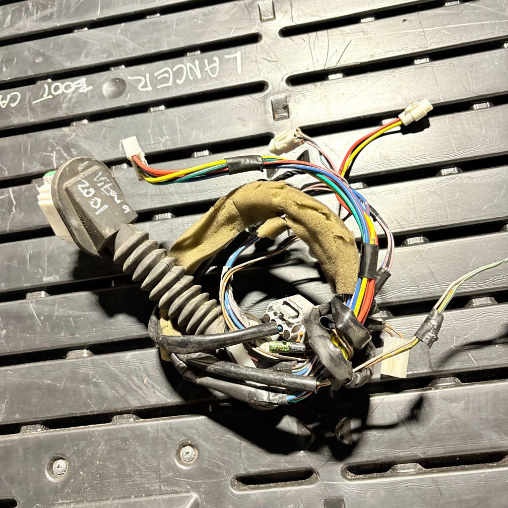 SUZUKI VITARA DOOR WIRING LOOM PASSENGER FRONT LEFT SIDE 1998-2004