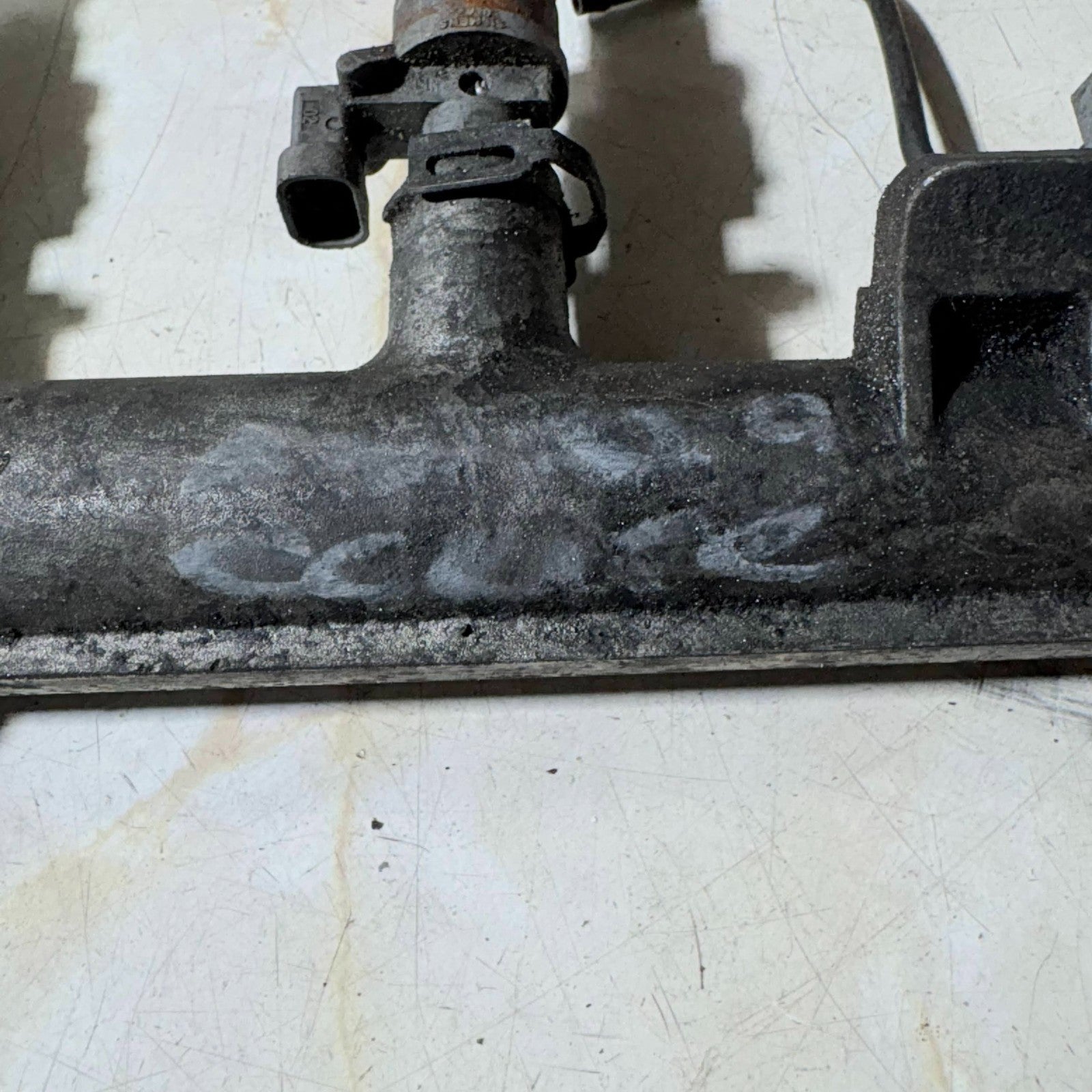 Fuel Rail & Injectors for Hyundai Coupe
