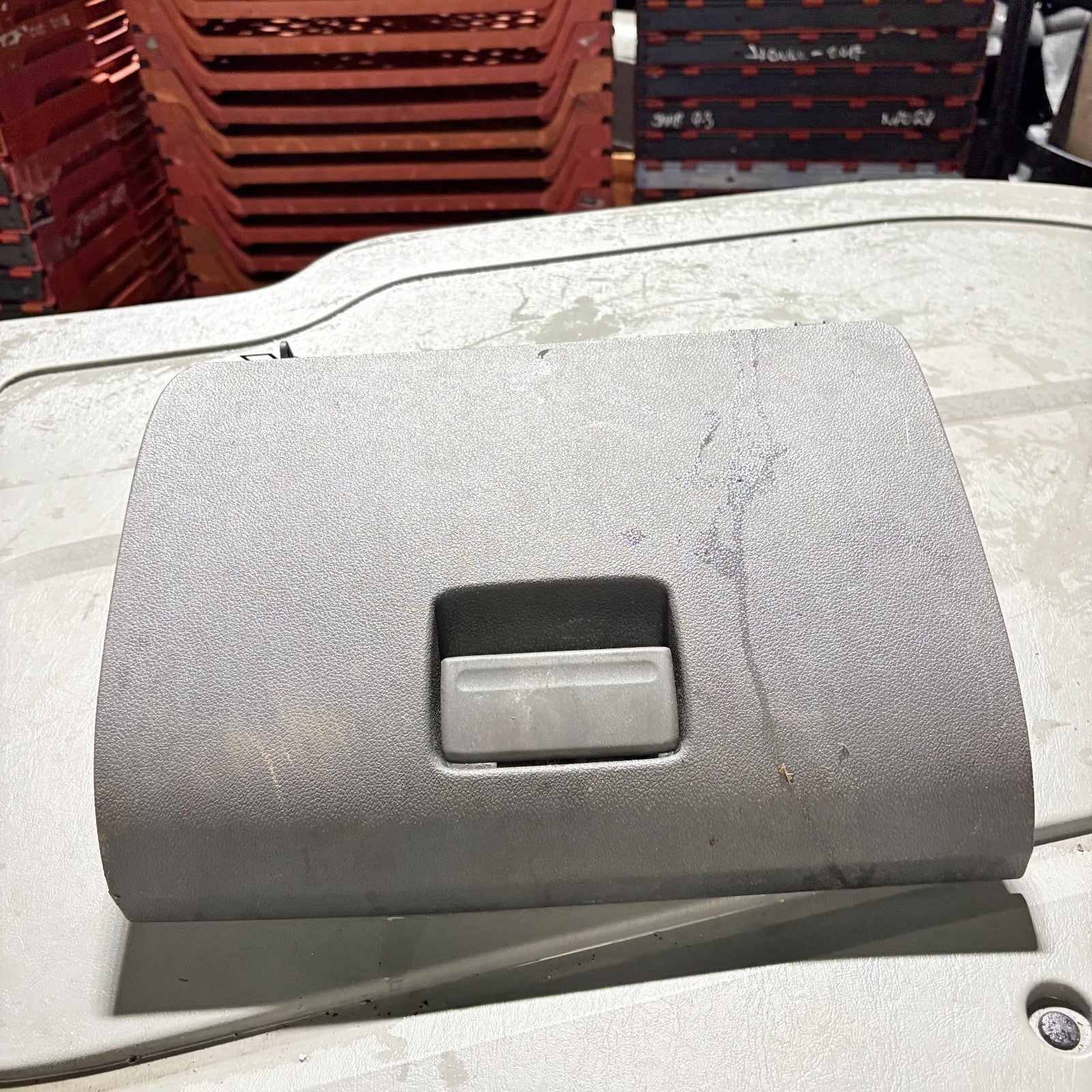 Ford Focus Mk2 11/2004-06/2008 Glove Box Assembly Dash Storage USP6062352