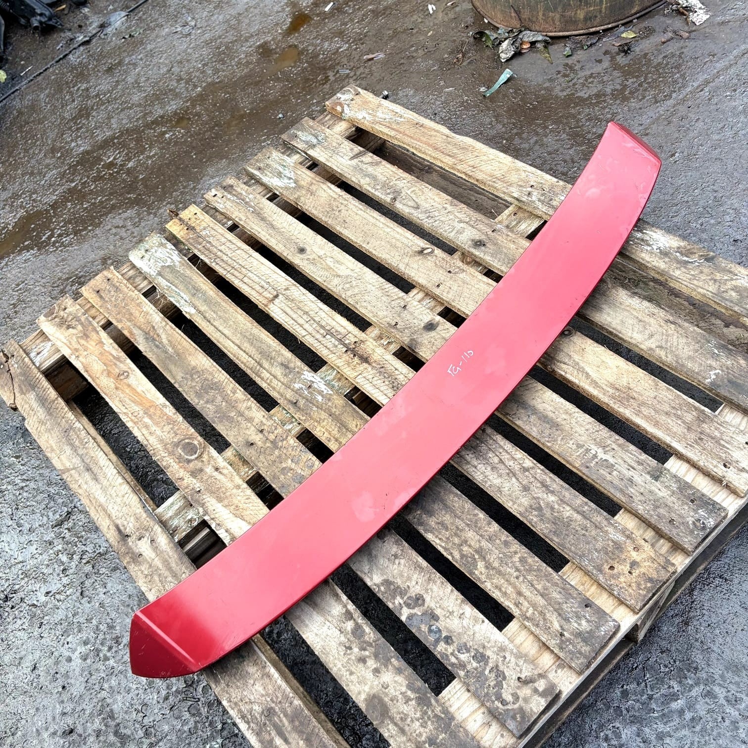 MITSUBISHI OUTLANDER TAILGATE BOOT LID UPPER SPOILER 6515A012 2008 MK2