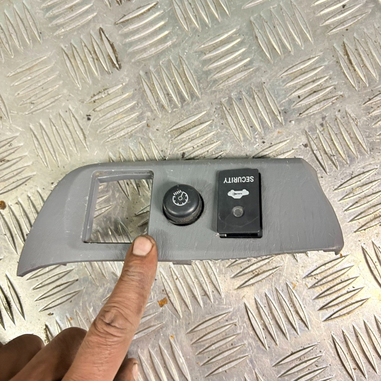 Toyota Rav4 Dash light adjusting switch (2000-2005)