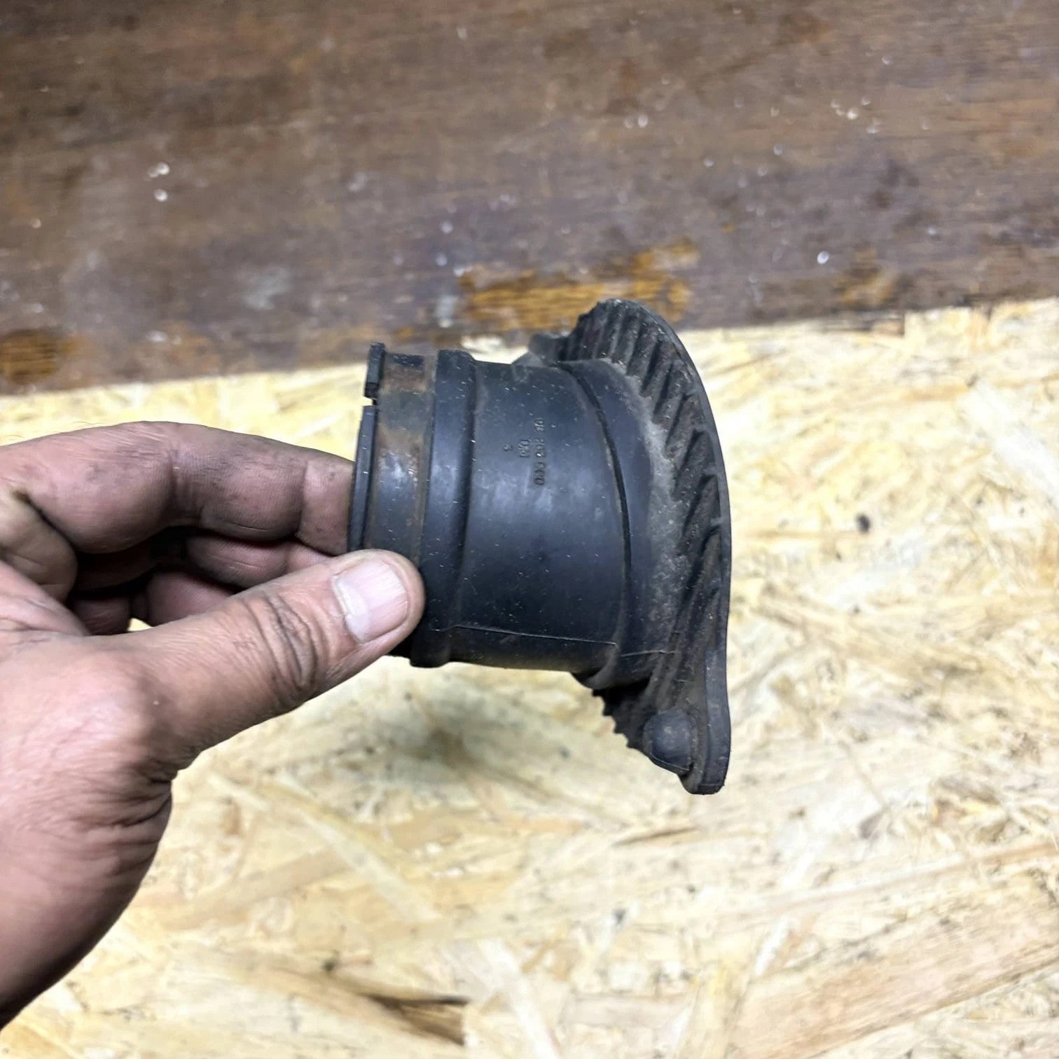 Daewoo Tacuma / Rezzo U100 Air Intake Hose Pipe & Air Filter Connector 96263900