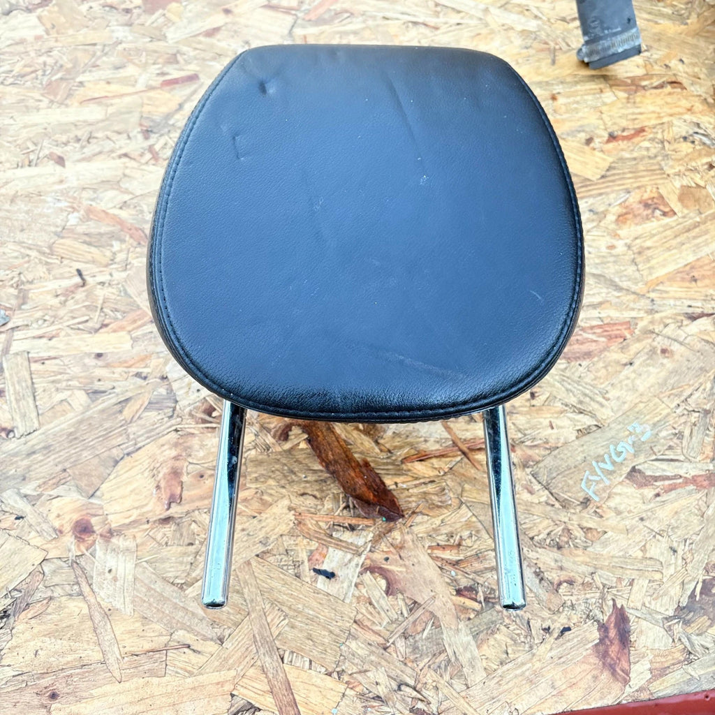 Porsche Cayenne 955/957 Front Left Passenger Seat Headrest 20032010