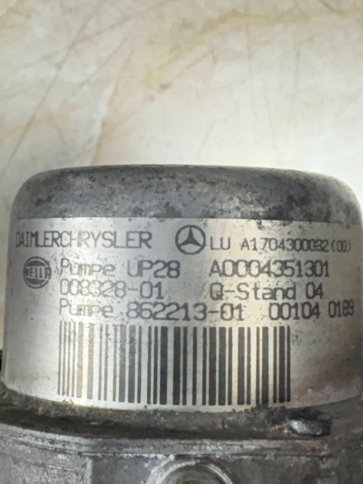 MERCEDES SLK 2000 230 R170 BRAKE BOOSTER VACUUM PUMP A1704300032