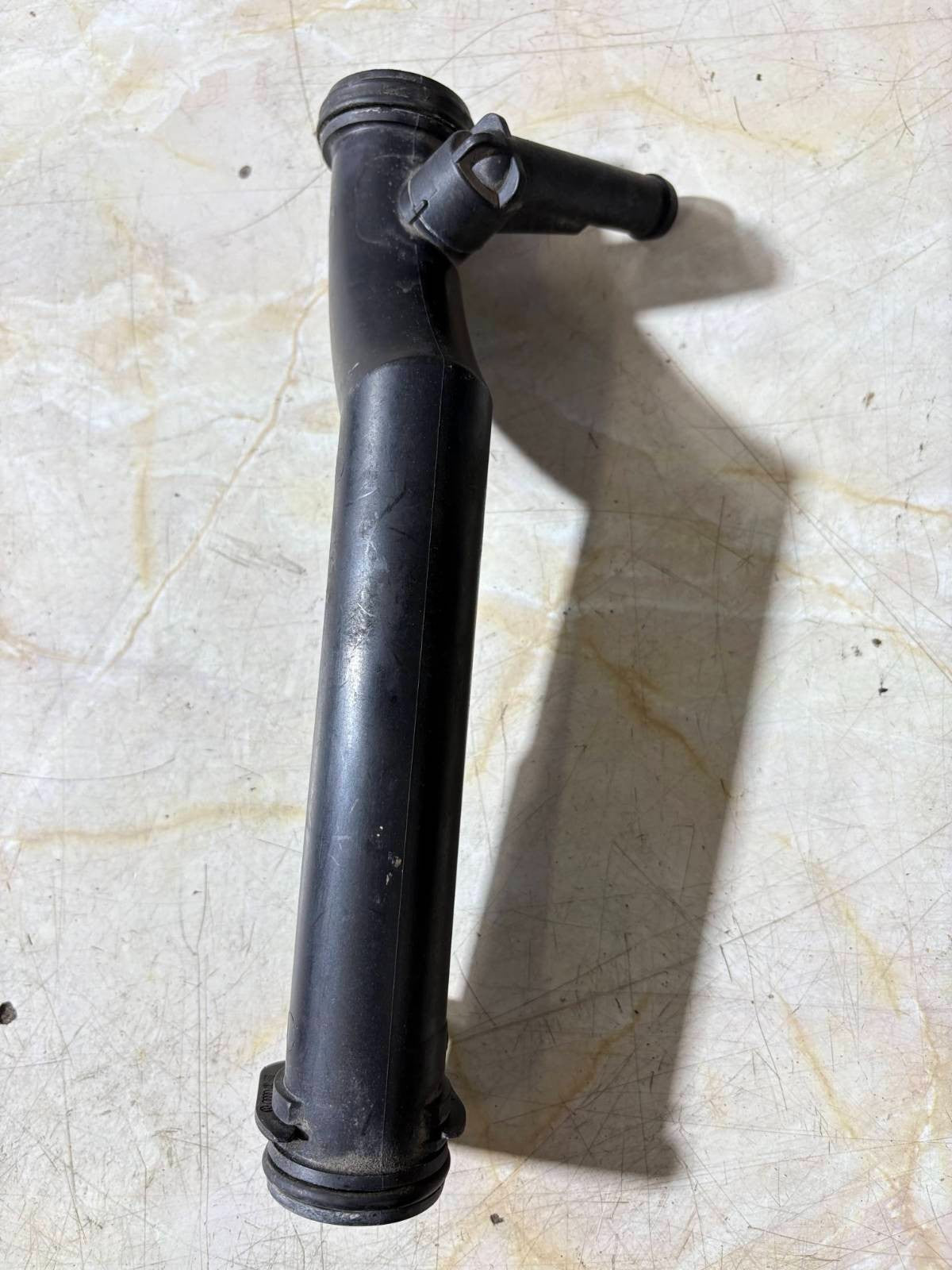 vb8cz Radiator Hose (Water Hose) for Volkswagen Fox 036 121 142