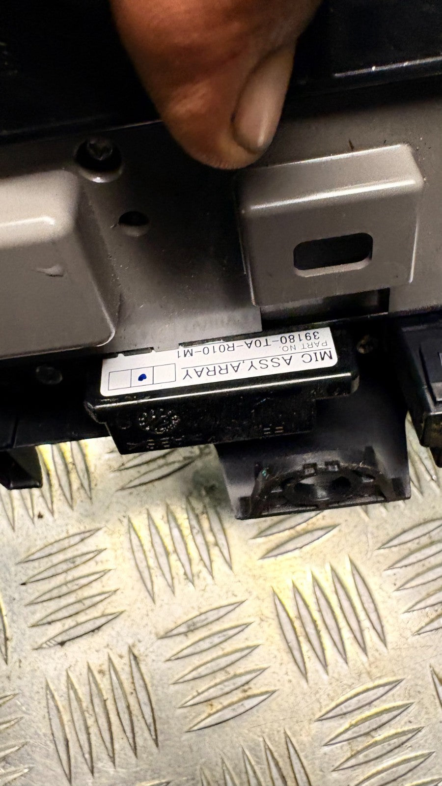 COURTESY LIGHT HONDA HRV 2018 w/CONTROL SWITCHES 39180-T0A-R010-M1