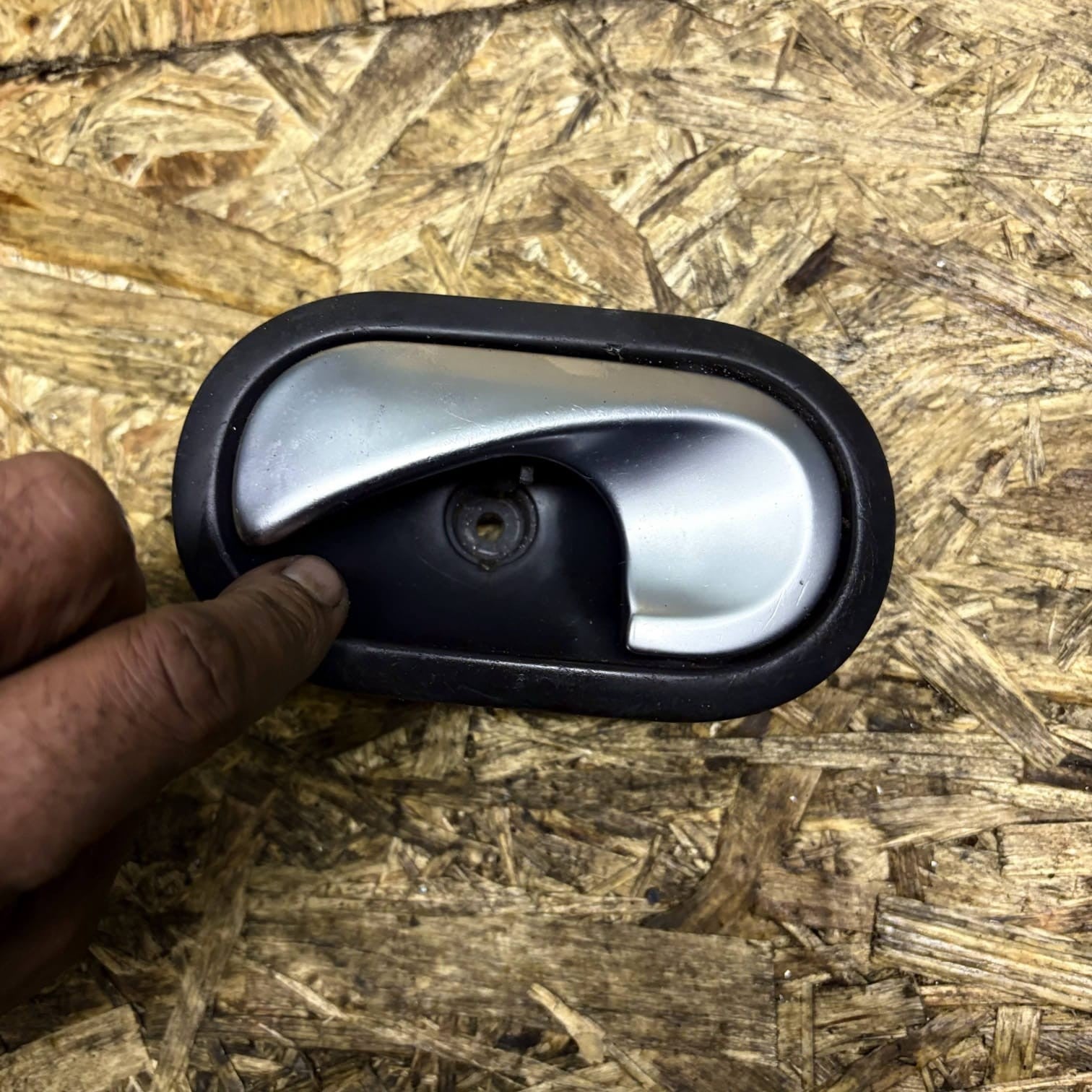 RENAULT MEGANE MK2 5DR INTERIOR DOOR HANDLE 8200028487