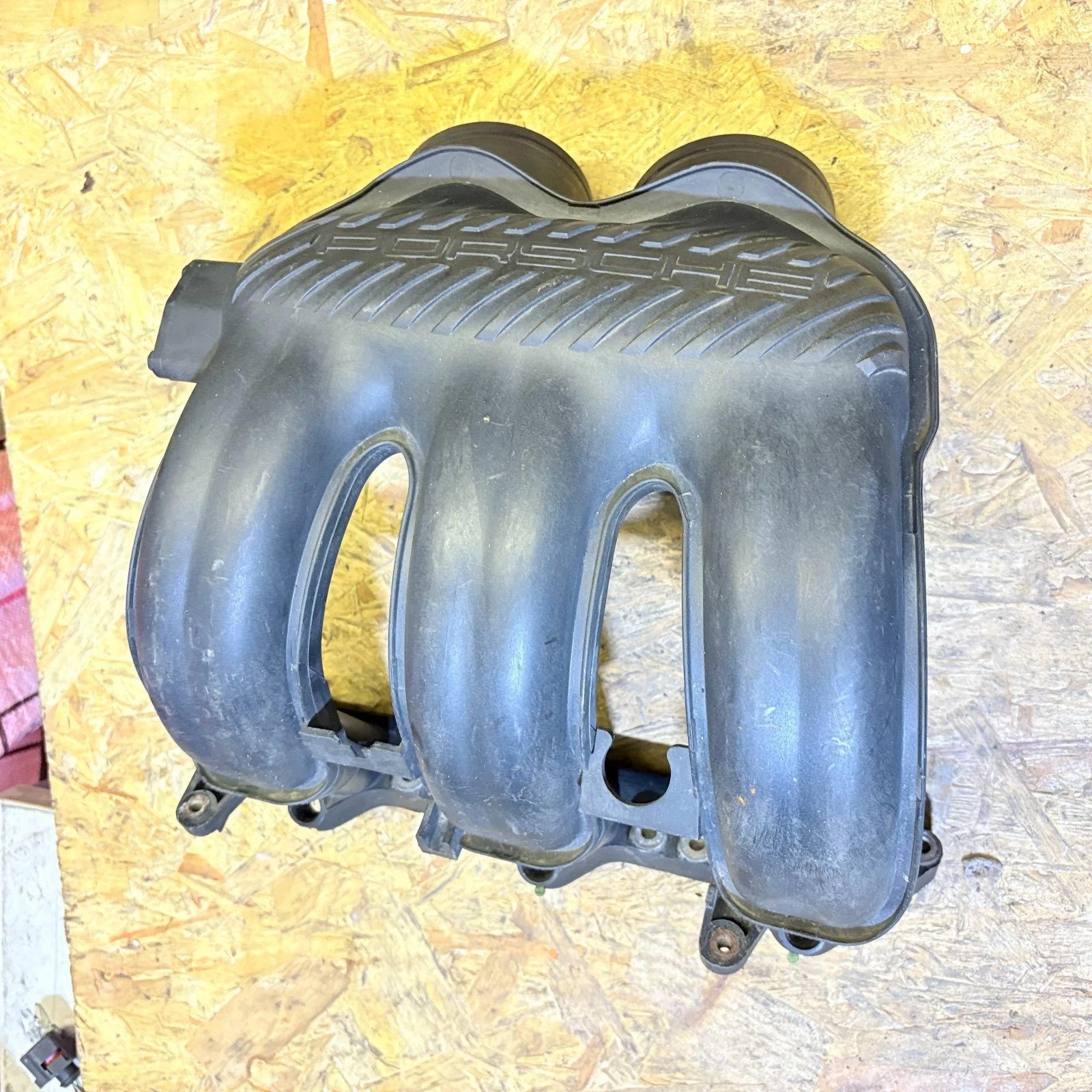 Porsche Boxster Intake Manifold / Intake Distributor 99611004501 Fits 986 2.7