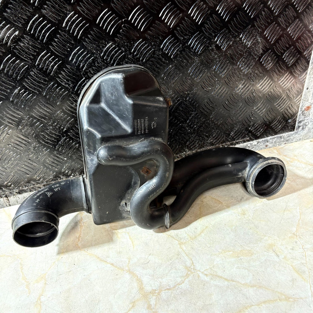 CITROEN XSARA PICASSO 99-10 AIR INTAKE RESONATOR BOX PIPE 9636020480 3512605090