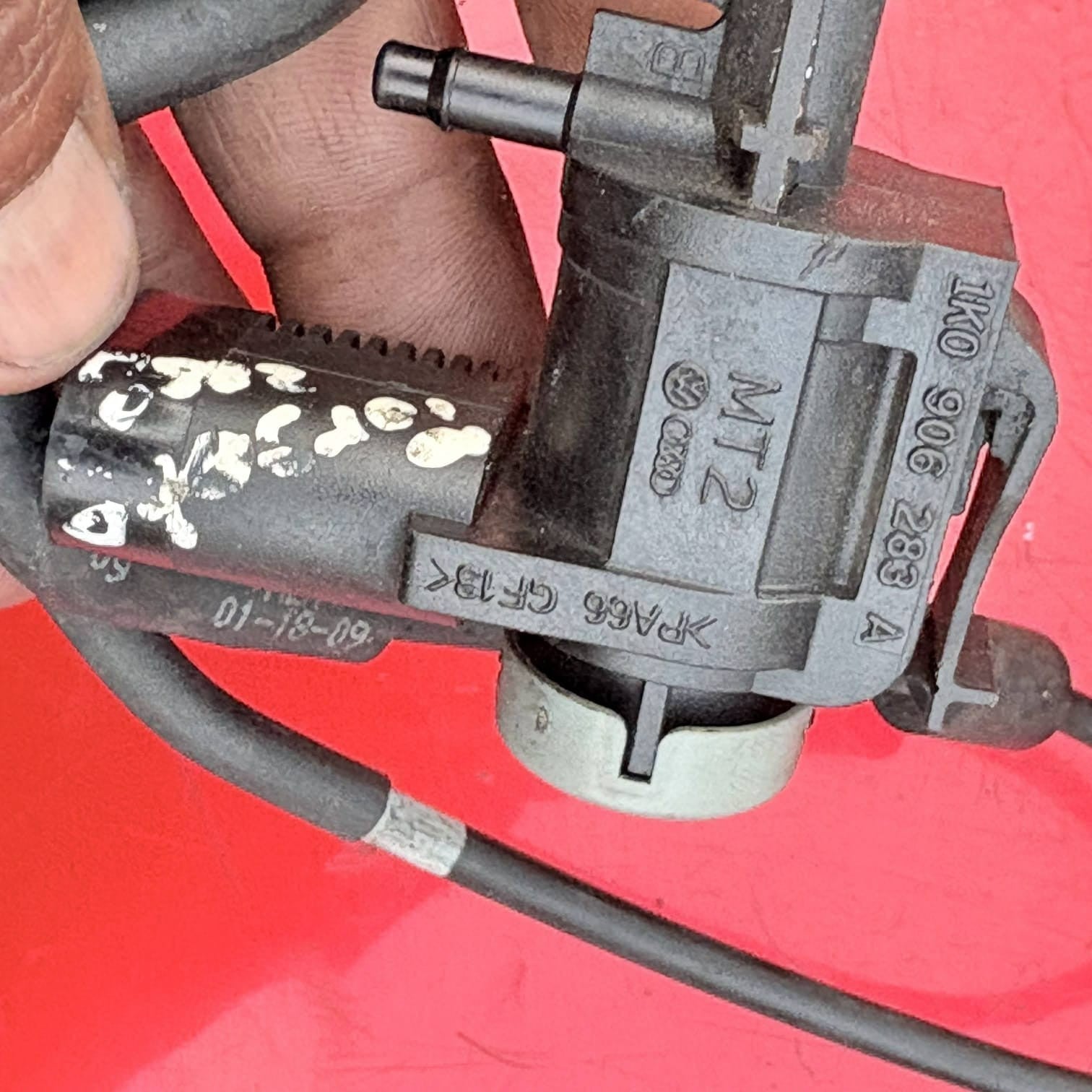 KIA SORENTO 2002-2009 EGR SOLENOID VALVE