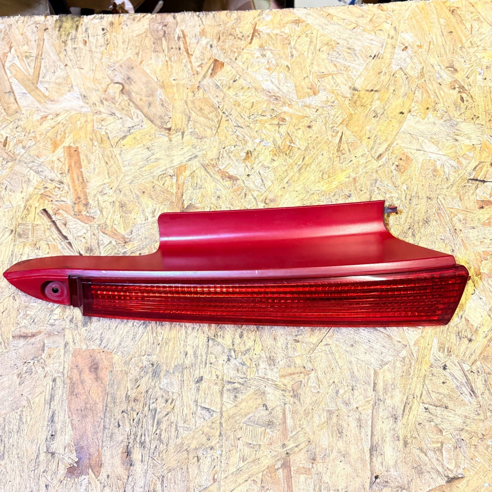 CITROEN C4 5DR 04-10 PASSENGER/ NEARSIDE REAR LIGHT REFLECTOR GENUINE OEM