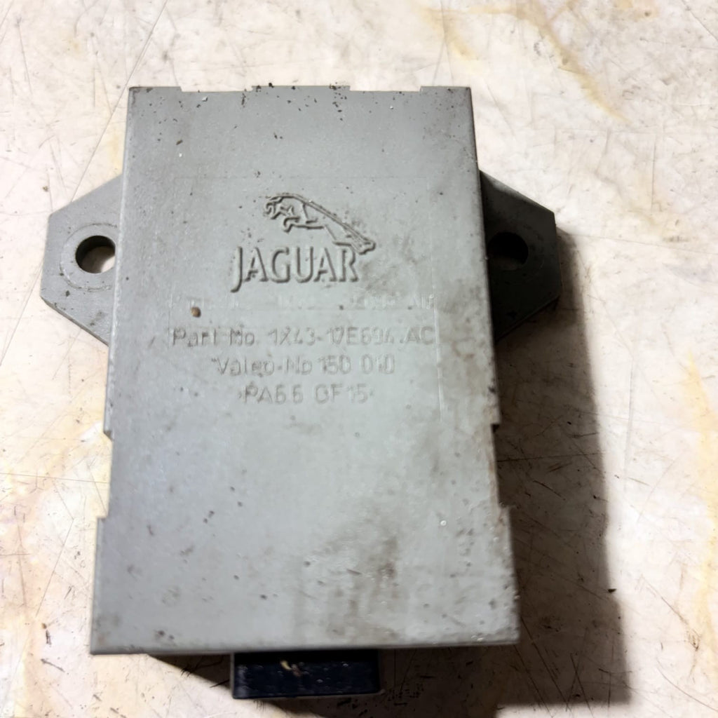 JAGUAR X TYPE RAIN SENSOR CONTROL MODULE 1X43-17E694-AC 2007