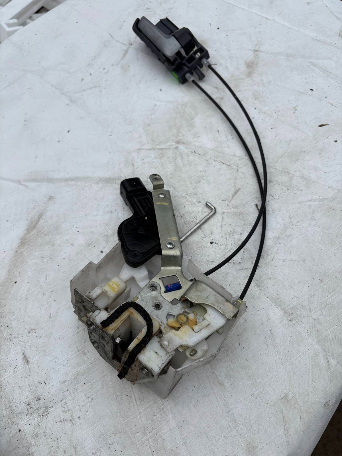 SUZUKI ALTO K10 8311075J0PIA02 DOOR REAR LOCK