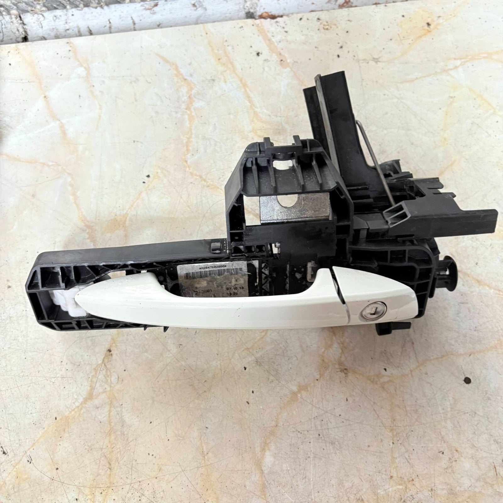 MERCEDES BENZ A CLASS W176 DRIVER SIDE FRONT DOOR LOCK