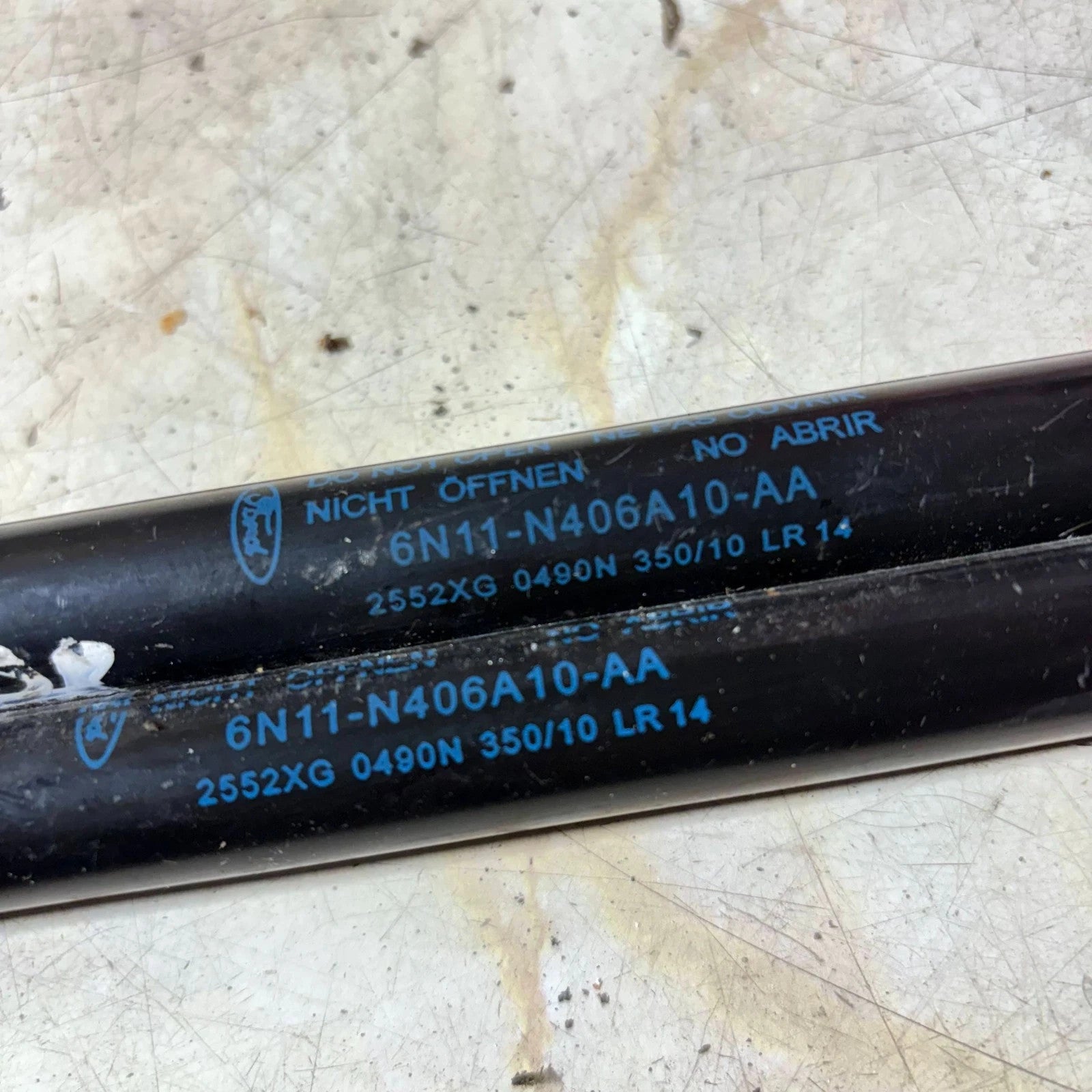 FORD FUSION MK1 TAILGATE STRUTS 6N11-N406A10-AA 2006-2012