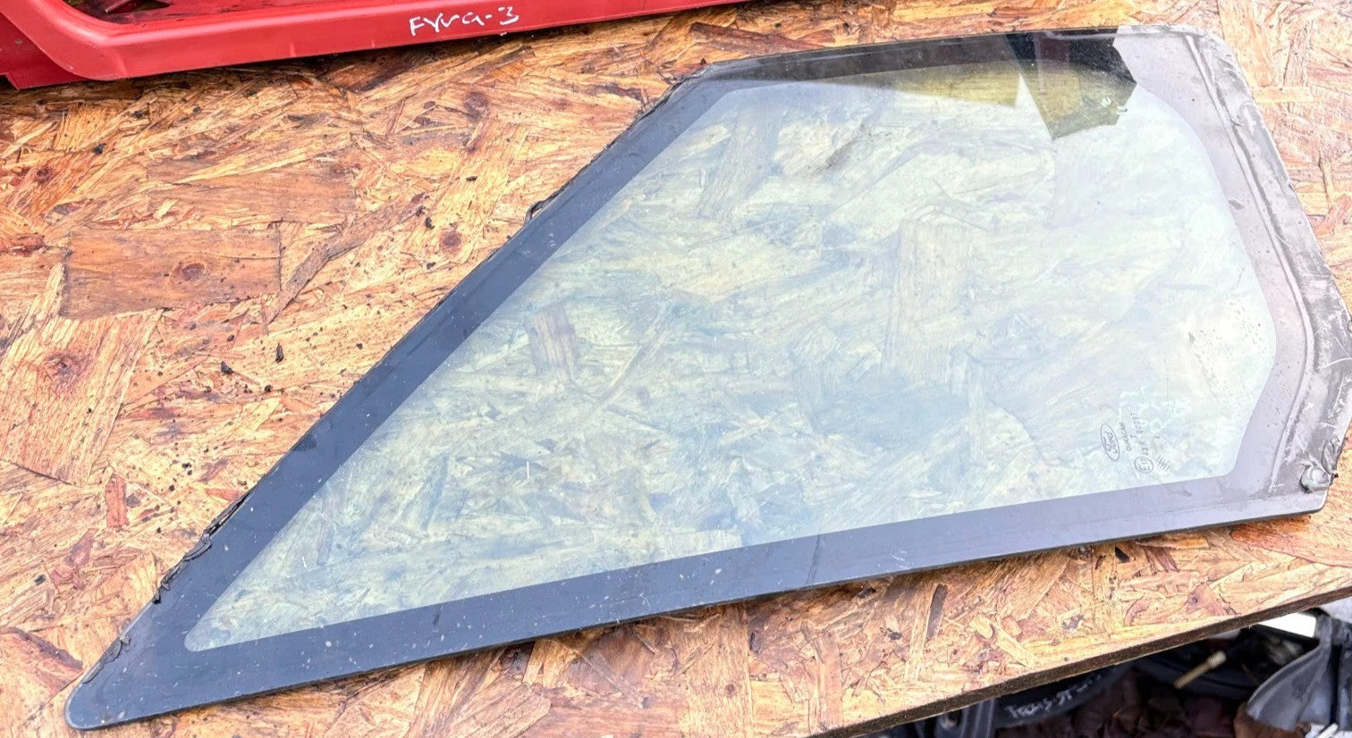 VW Touran MK1 Front Right Driver Side Quarter Glass 2009 - 2014