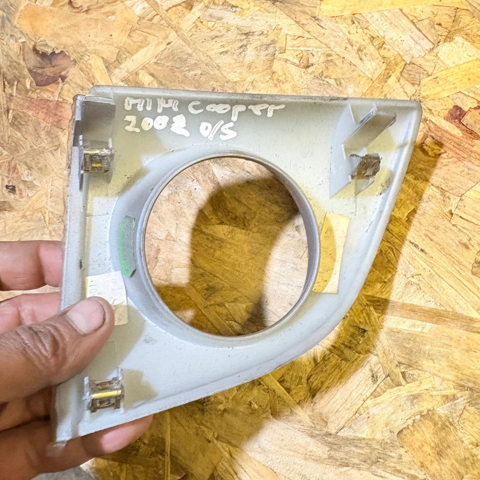 Mini Cooper One R50 R52 R53 01-06 Driver Side O/S Air Vent Trim