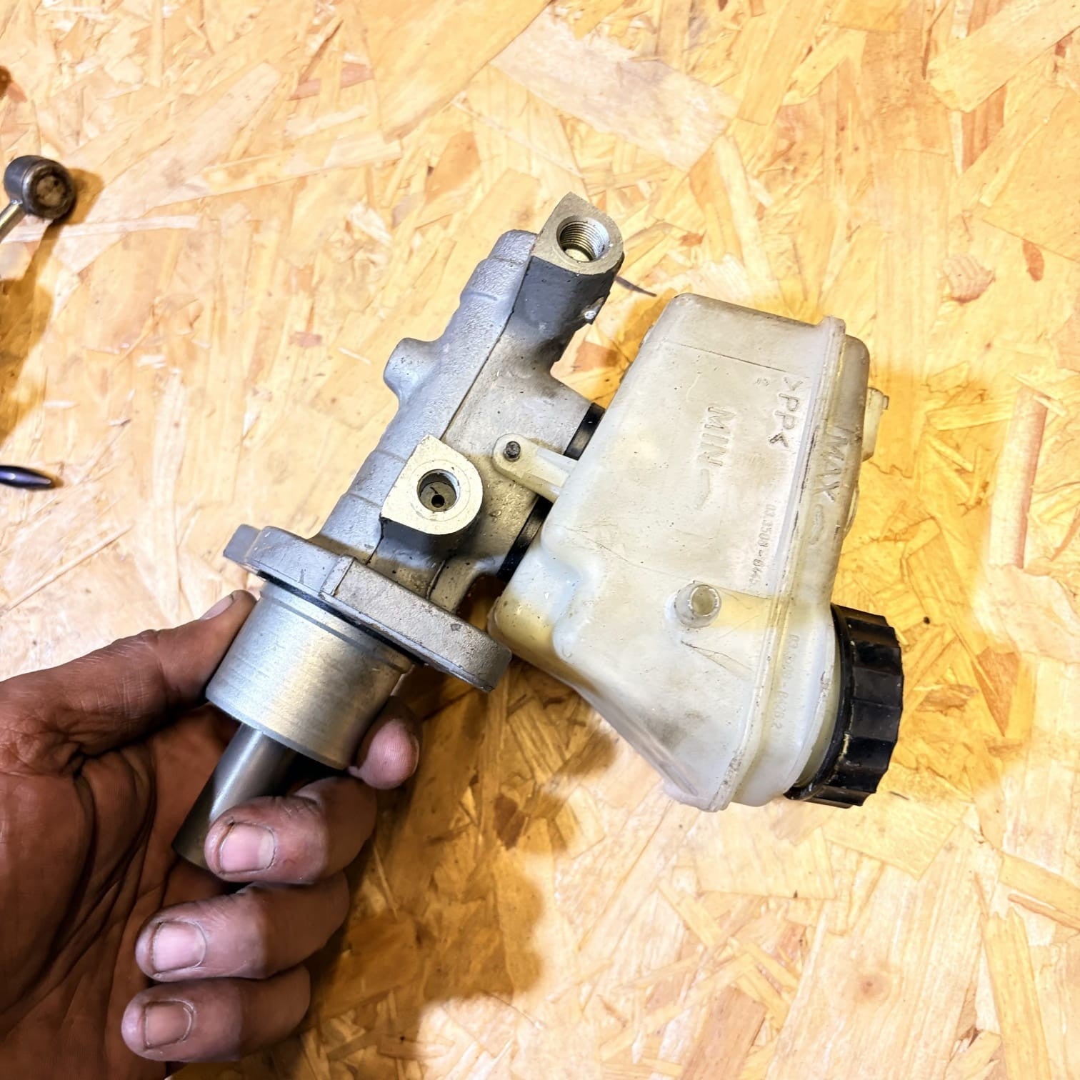 BMW 3-Series E46 Brake Master Cylinder 0335088445, 03.3508-8445 #1540668-12