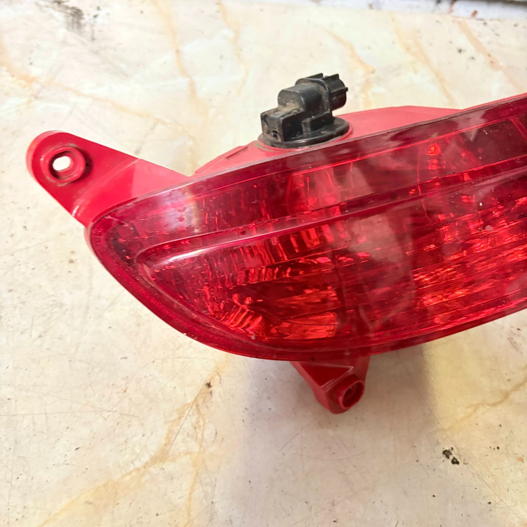O/S (DRIVER) REAR BUMPER REFLECTOR/LIGHT-KIA RIO 2014