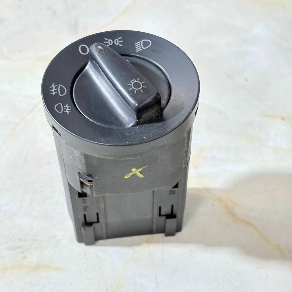 VOLKSWAGEN POLO S 2001 HEADLIGHT SWITCH CONTROL TC41C0941531A
