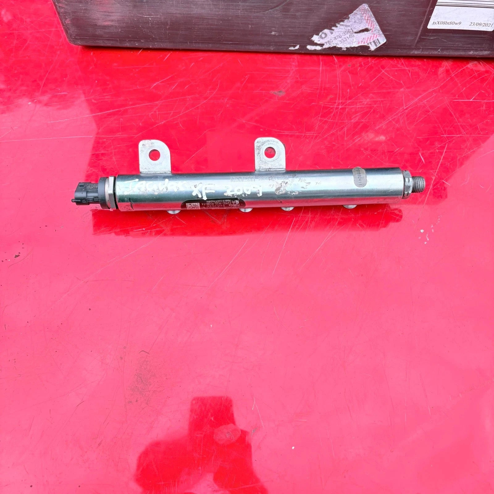 Jaguar XF X250 3.0D Fuel Injection Rail Bosch 0445216030 9X2Q-9D280-FA 09-15