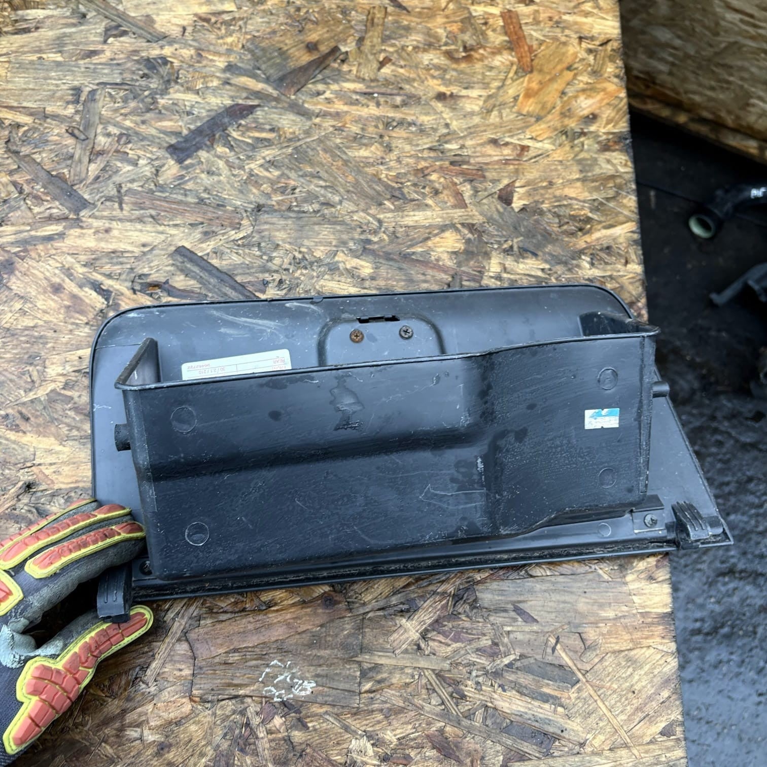 Chevrolet Kalos T200 2003-2008 Glove Box Compartment Black Dashboard Storage