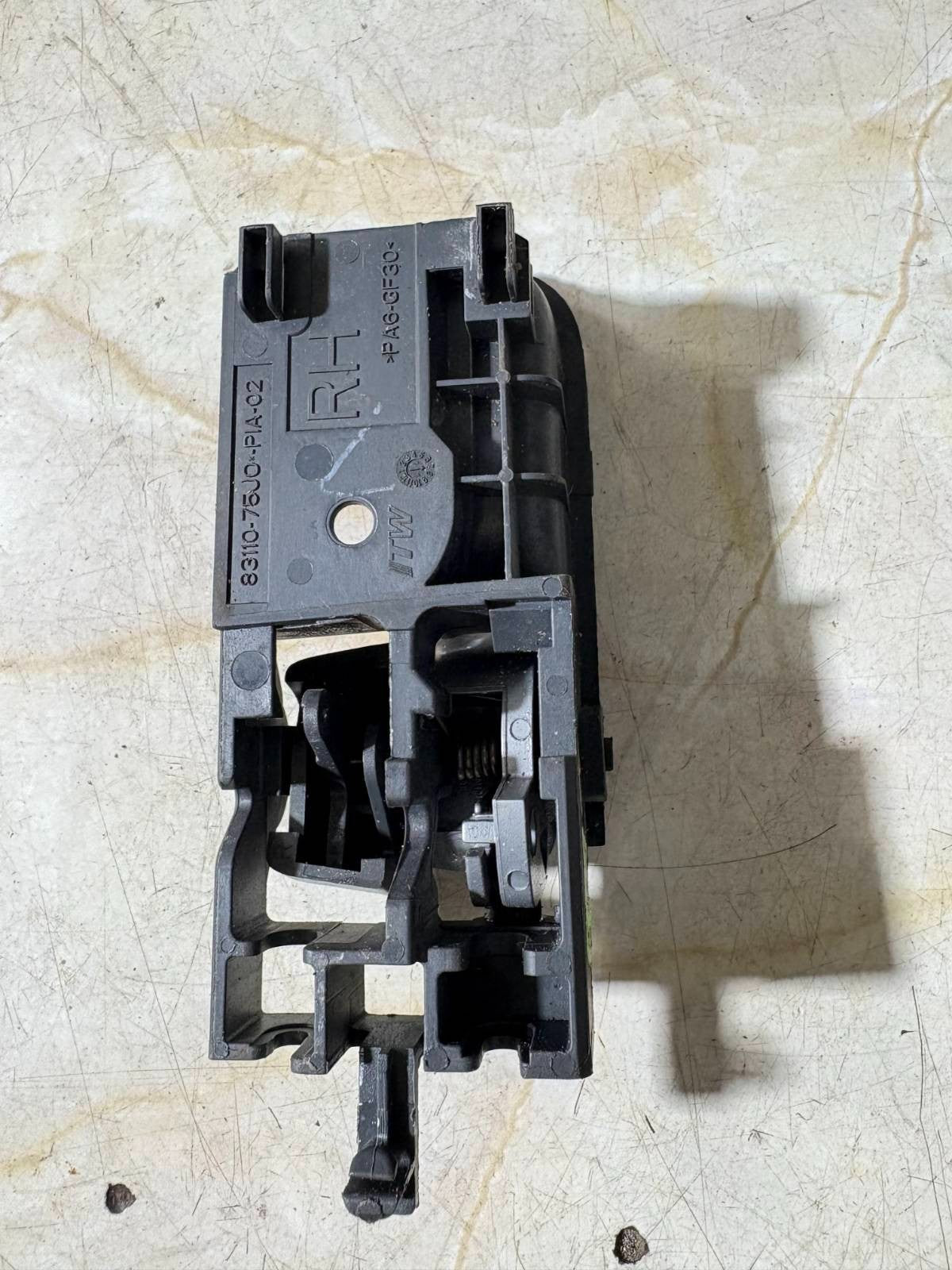 Suzuki Alto Nissan Pixo 09-14 Rear Right Inner Door Handle 83110-75J0-PIA-02