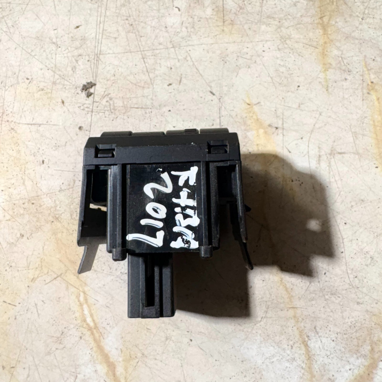 SKODA FABIA 2017 HEADLIGHT HEIGHT ADJUSTMENT KNOB WHEEL