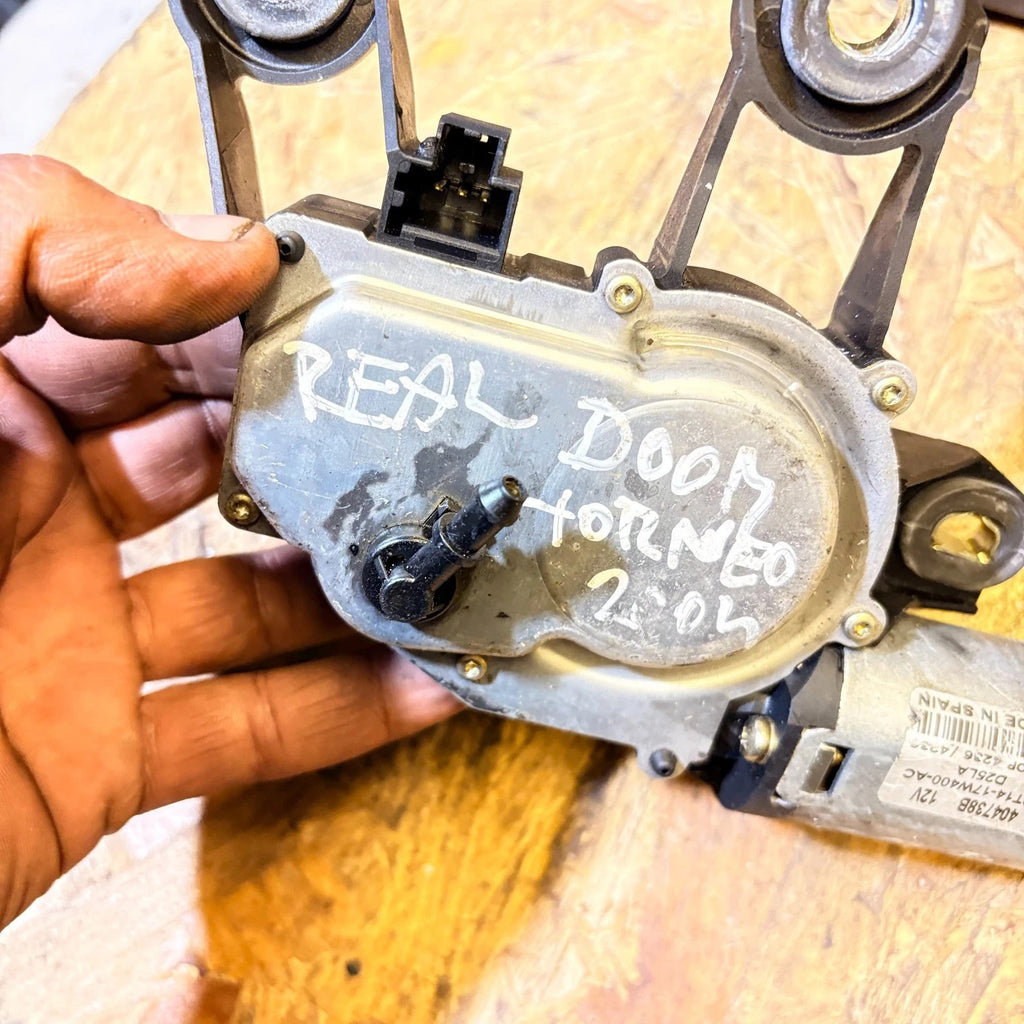 Ford Tourneo 2004 Rear wiper motor 2T1417W400AC