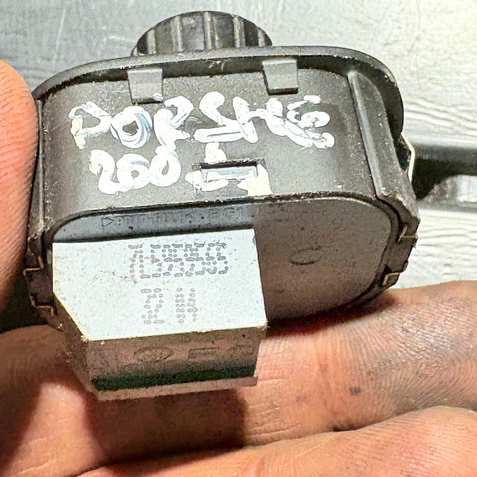 PORSCHE CAYENNE MIRROR ADJUSTMENT SWITCH 7L5959565