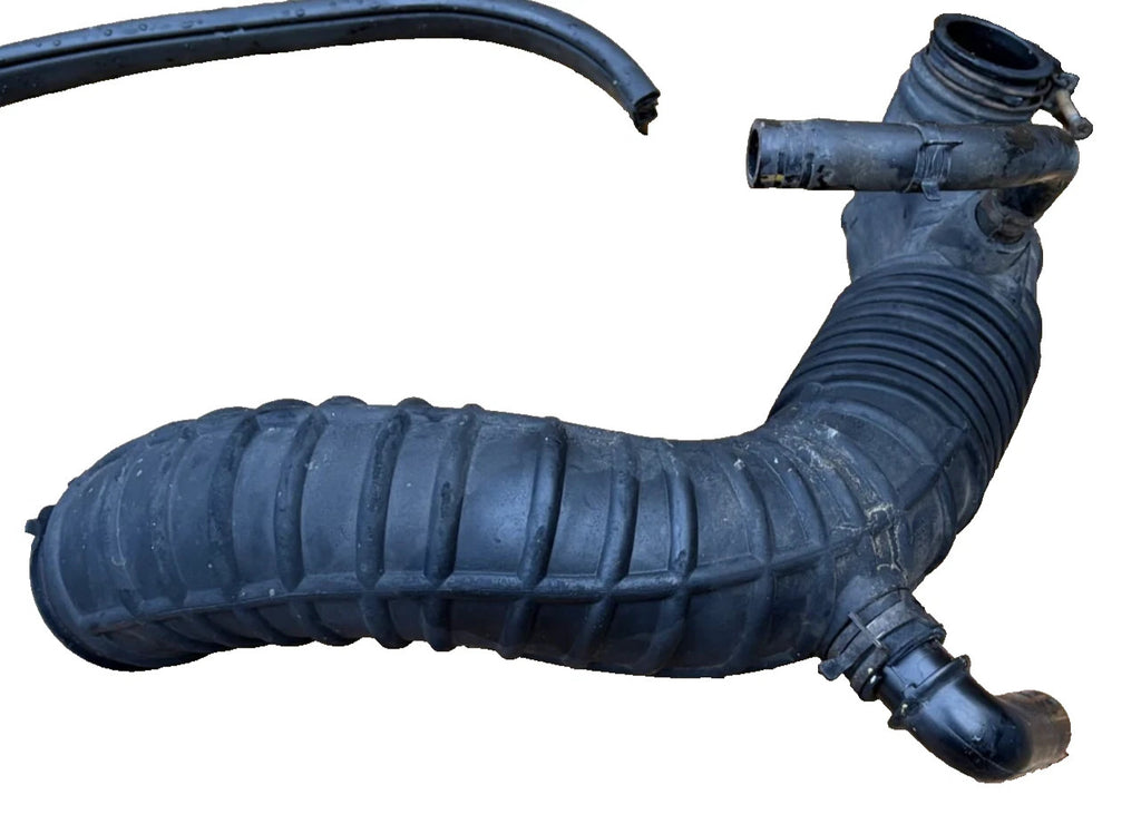 Kia Rio Mk3 UB 1.1 CRDi Diesel Air Filter Intake Hose Pipe 28140-1W100 2011-2014