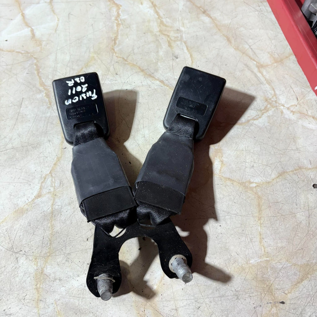 Ford Fusion 2006-2012 OSR Rear Right Double Seat Belt Buckle Pair