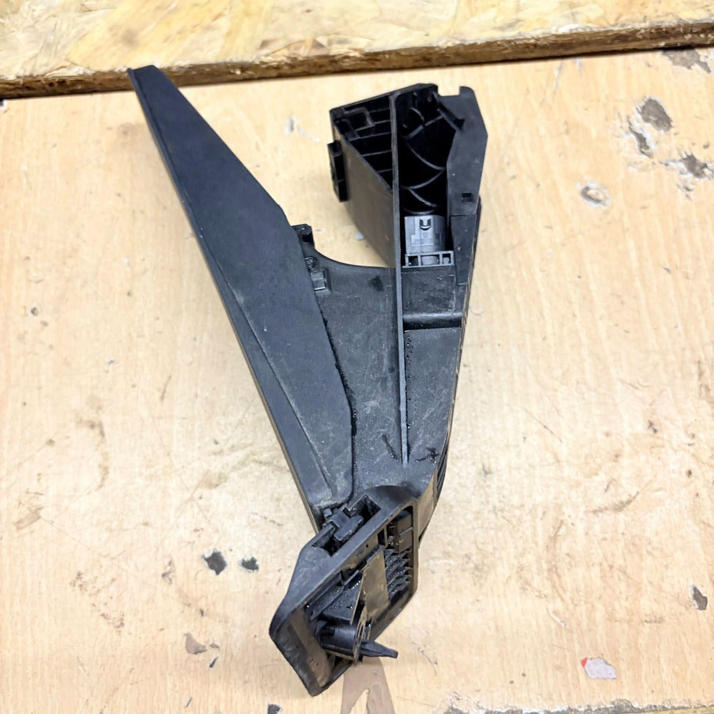 BMW X5 E70 2006-2013 ACCELERATOR GAS THROTTLE PEDAL ASSEMBLY 259160-10
