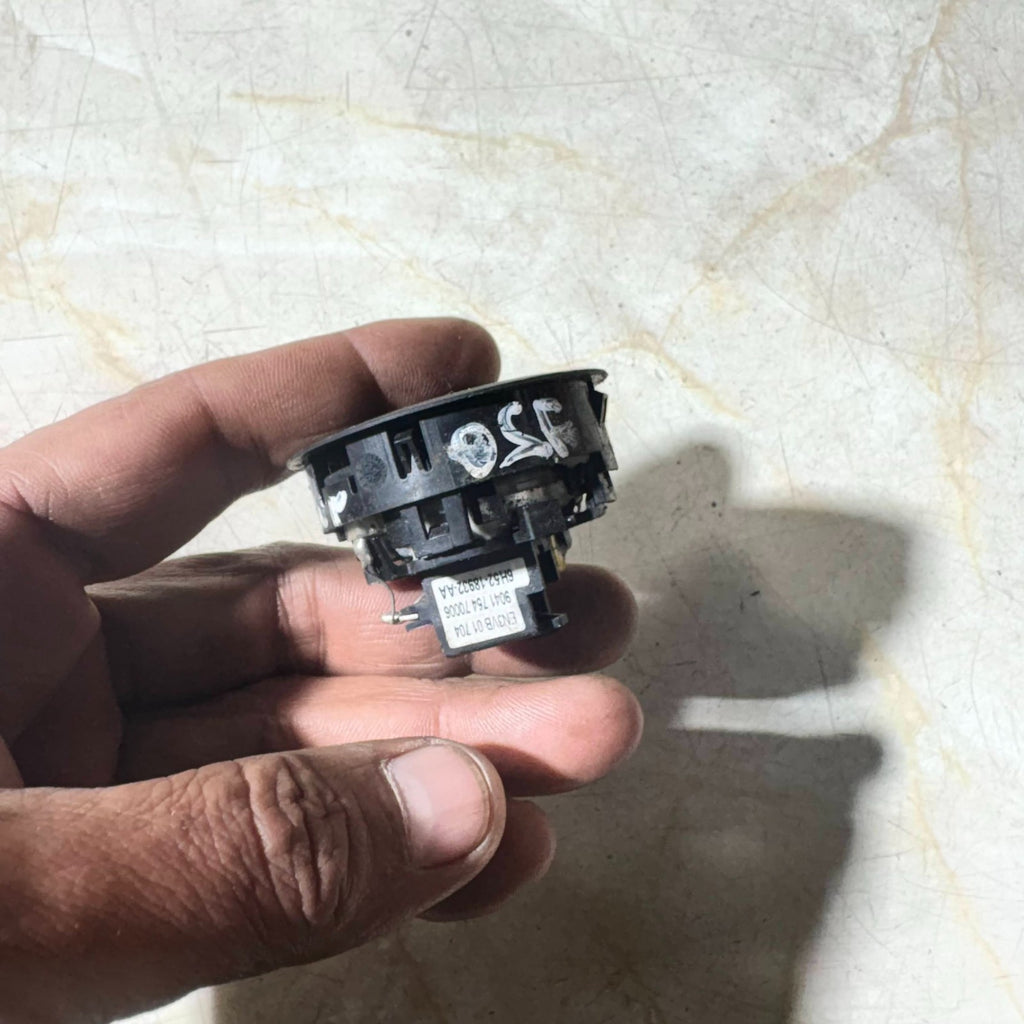 6H52-18932-AA LAND ROVER FREELANDER Front Right Side Tweeter Speaker