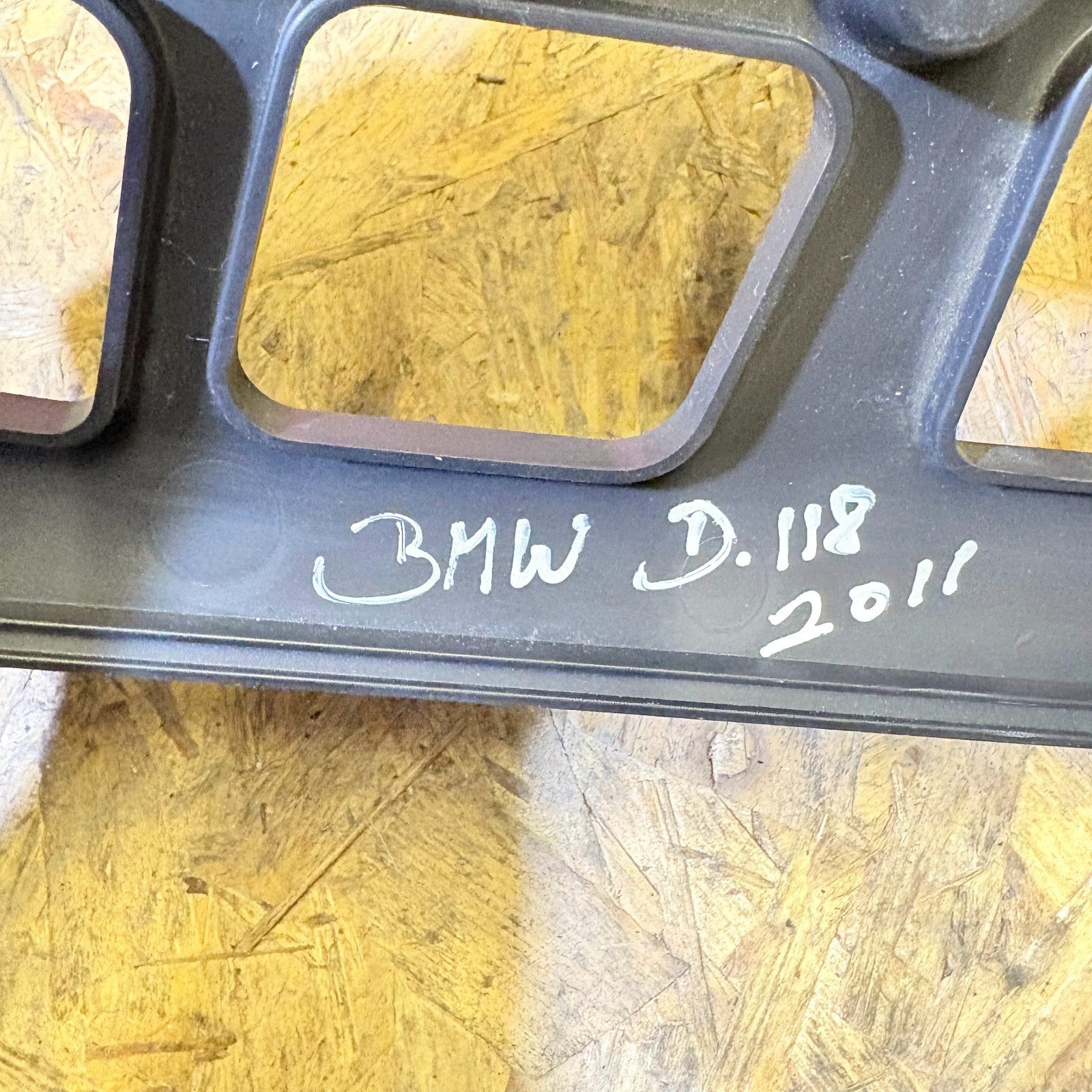 2011 BMW 1 SERIES 118D FOOTWELL TRIM DRIVERS SIDE