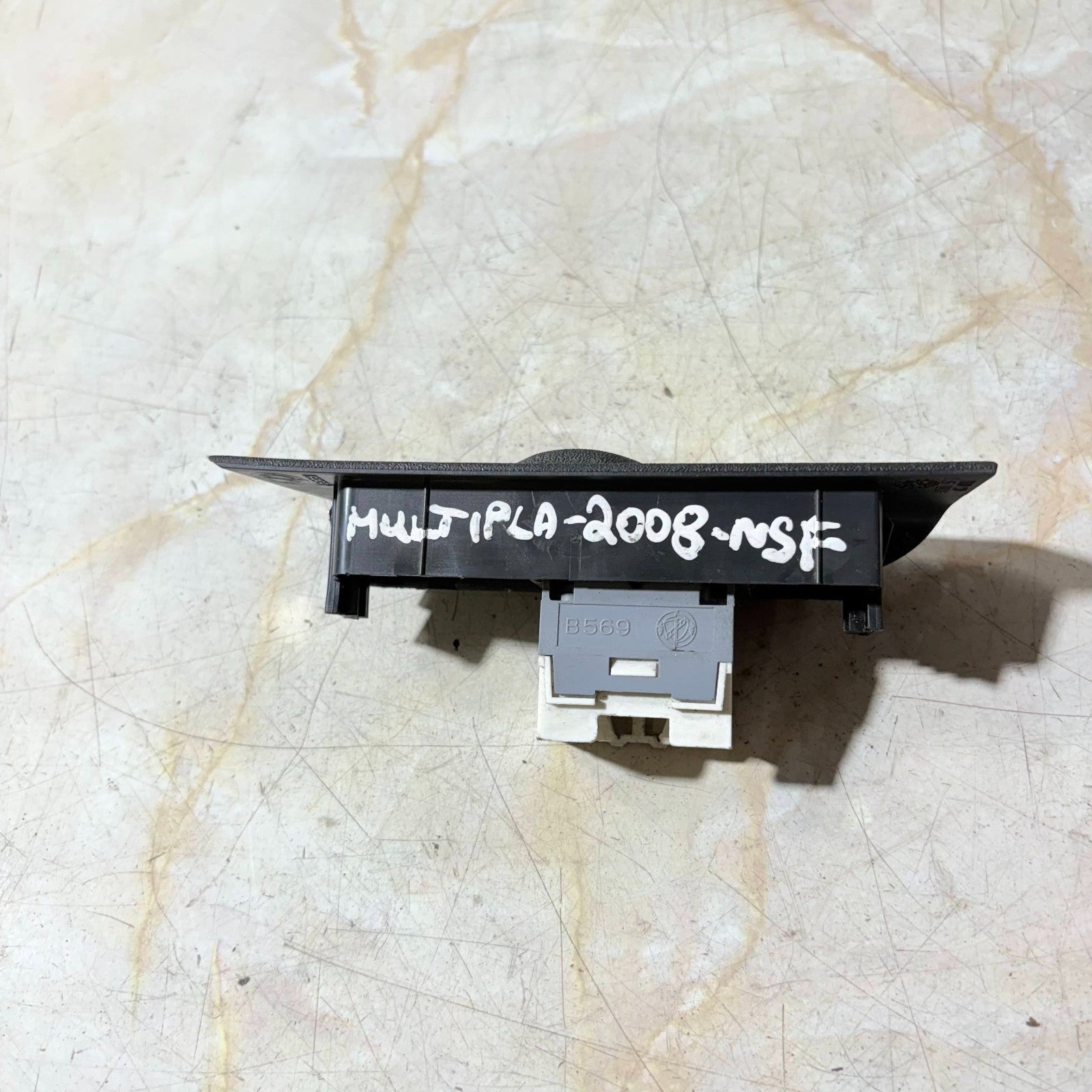 Left Front Window Regulator Switch for FIAT MULTIPLA 2004-2010
