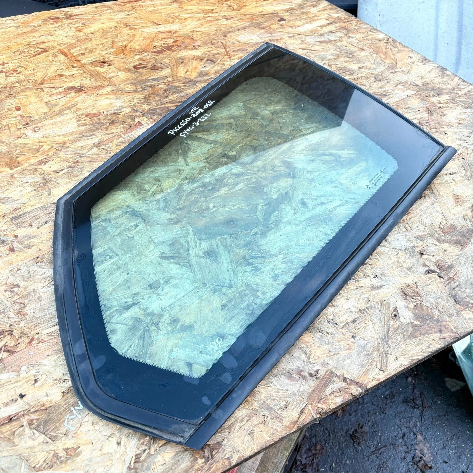 Citroen C4 Picasso Mk1 2006-2013 5dr Rear Right Quarter Window Glass Green Tint