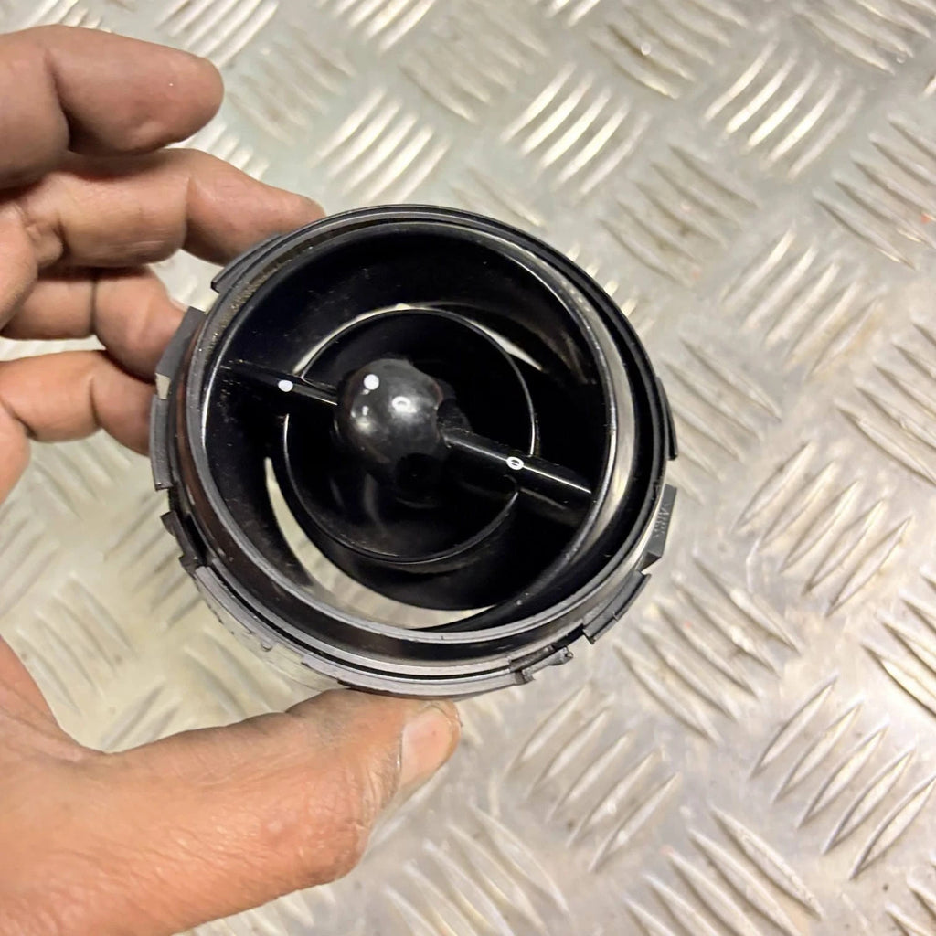 MINI Cooper One S R50 R52 R53 Dashboard Air Vent Driver Side 2001-06/2004-08