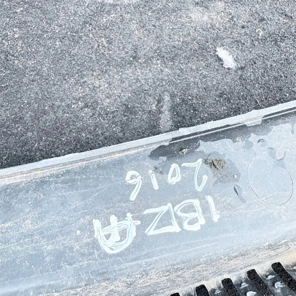 Seat Ibiza Windscreen Scuttle Panel 6j2853185b 2008-2017