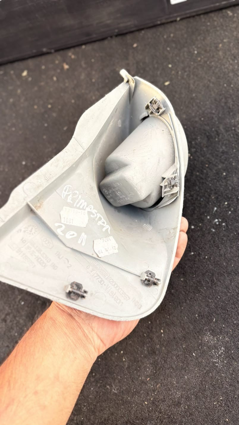 RENAULT TRAFIC VAUXHALL VIVARO 2001-14 DASHBOARD DRIVERS CUP HOLDER R6-136-S310