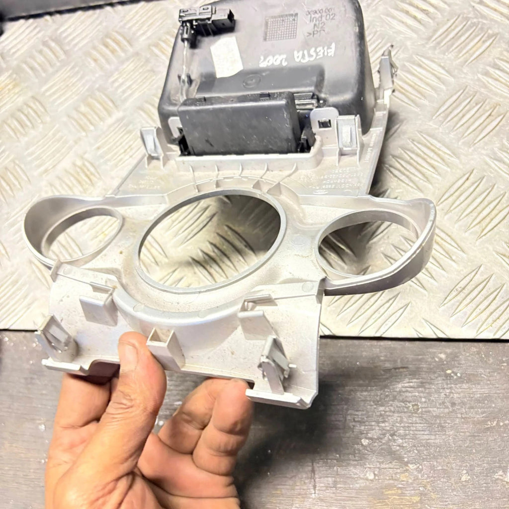 FORD FIESTA MK7 2009 HEAT AND A/C PANEL SURROUND TRIM 8A6118D422BF