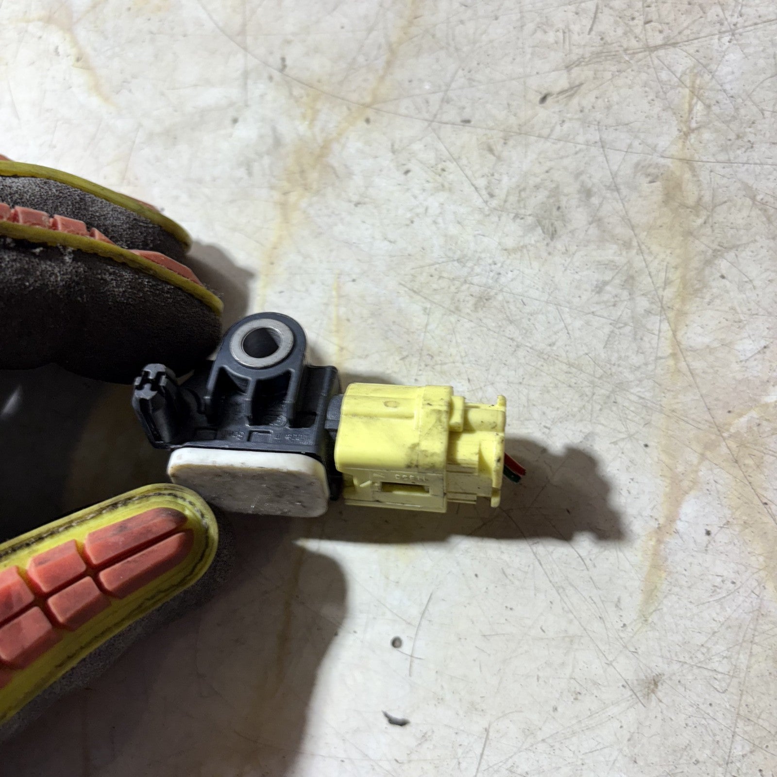 NISSAN SERENA MK4 C26 2010-2016 IMPACT SENSOR